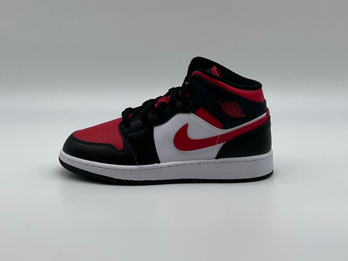 jordan 1 fire red